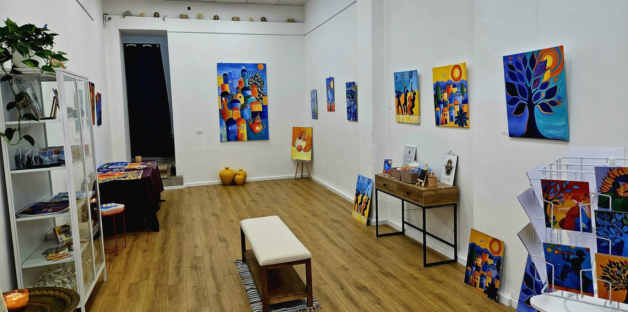 Intérieur de la Galerie Keren Esther